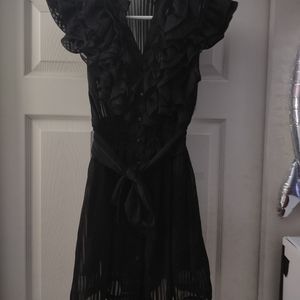 Woman's Petite Black Poetry Dress Size Small